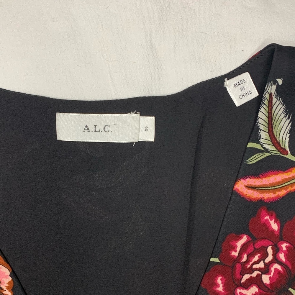 A.L.C. Logan Twist Knot Silk Floral Blouse Size‎ 6 - Picture 6 of 6